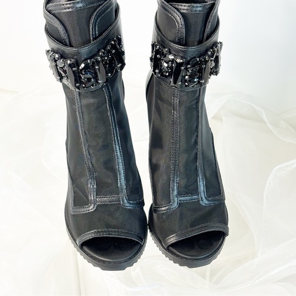 Karl Lagerfeld Paris Women's Blayze Peep Toe Boot Ankle 6.5 Black - Picture 6 of 10